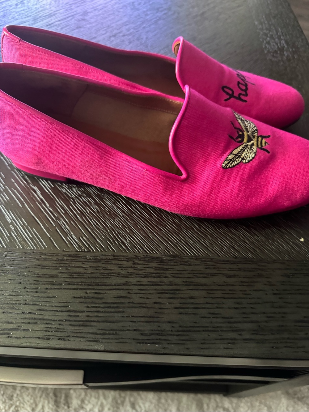 Women's Fuchsia Slip-On Flats with Embroidered Bee and 'Happy' Accent - Picture 9 of 10